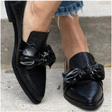 Emílie - Loafers with Tie Detail