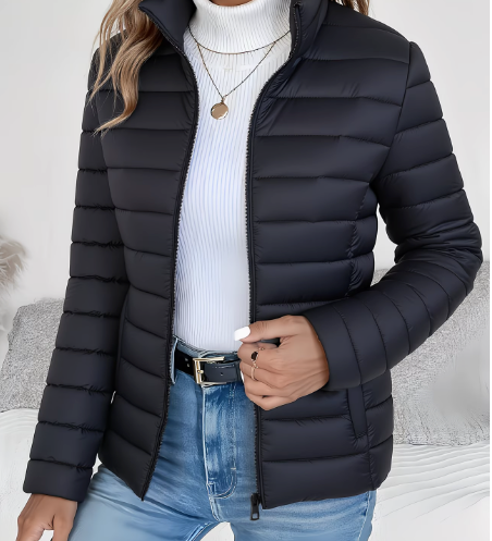 Klára – Stylish Lightweight Jacket for Everyday Elegance