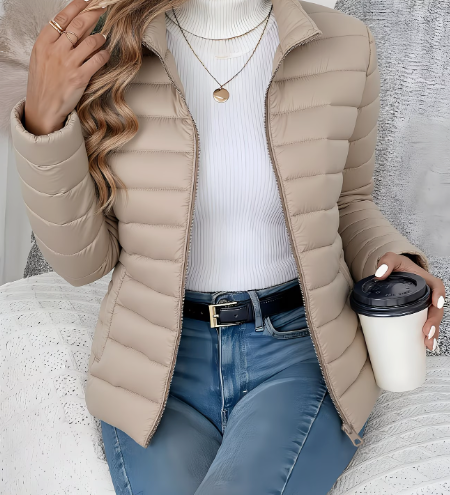 Klára – Stylish Lightweight Jacket for Everyday Elegance